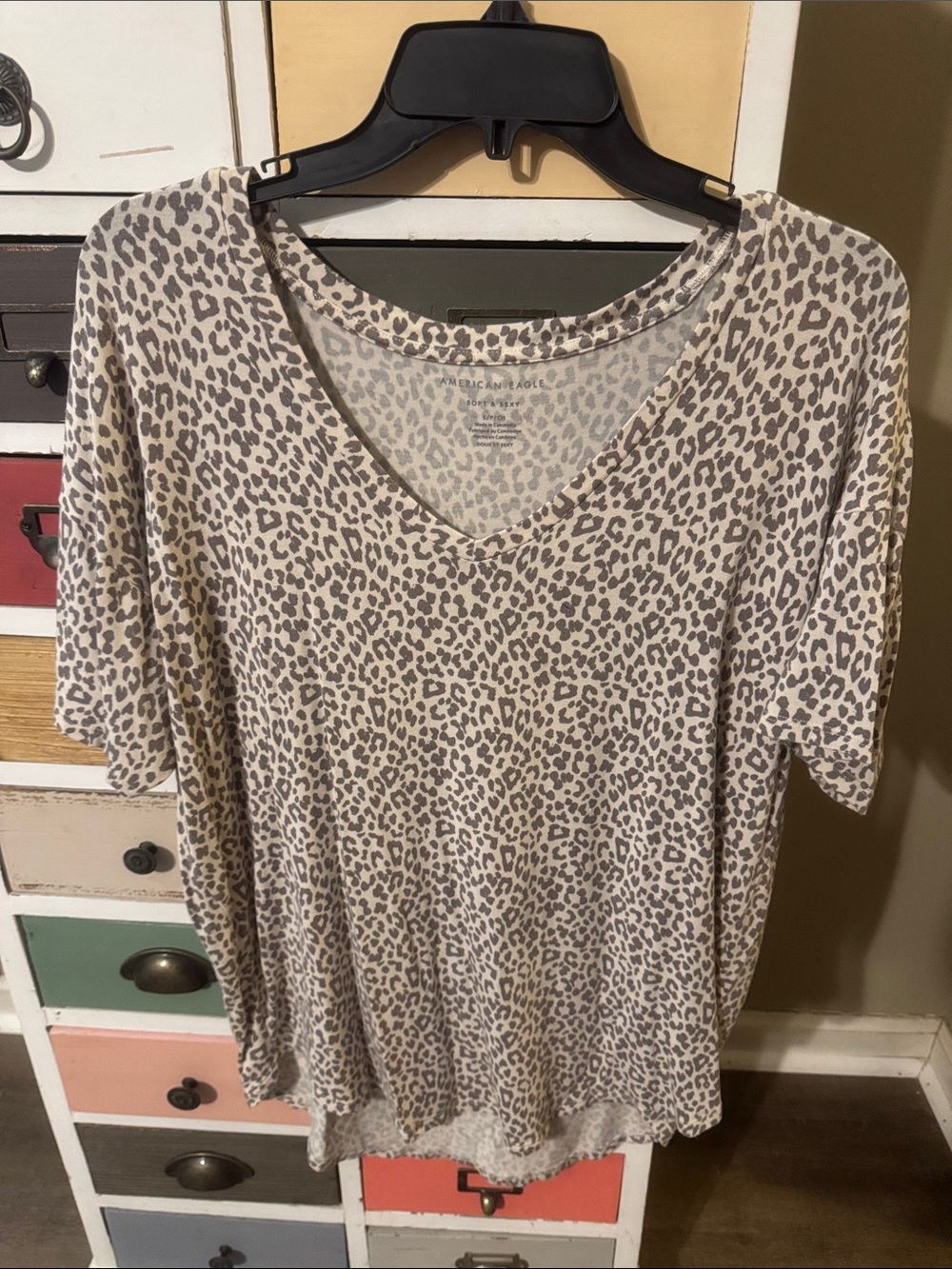 American Eagle Outfitters Taupe Leopard V-Neck Short Sleeve Top